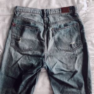 URBAN OUTFITTERS straight blue ripped jeans!!